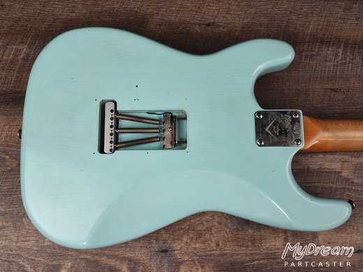 Relic Sonic Blue Gibson Scale Hepcat L-Series